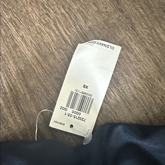 NWT! Navy PowerSoft Cropped Shelf-Bra Tank Top for Women - Multiple Sizes 🤎 - Picture 10 of 11